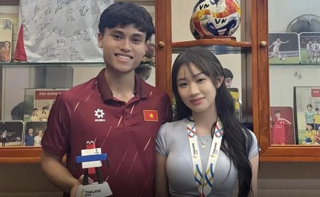 Cài đặt ứng dụng 18win